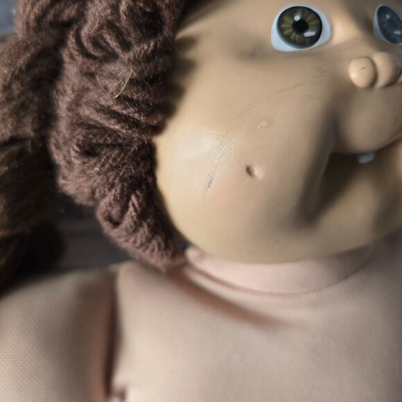 Cabbage Patch Kids Doll Vintage 1982 Coleco Brown Yarn Hair Brown Eyes Tooth - Picture 3 of 14